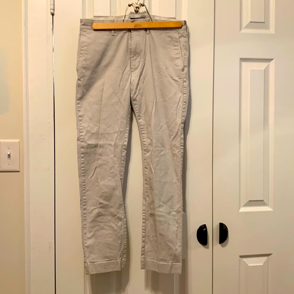 Mens J.Crew Mercantile slim flex chino in light stone, 30/30